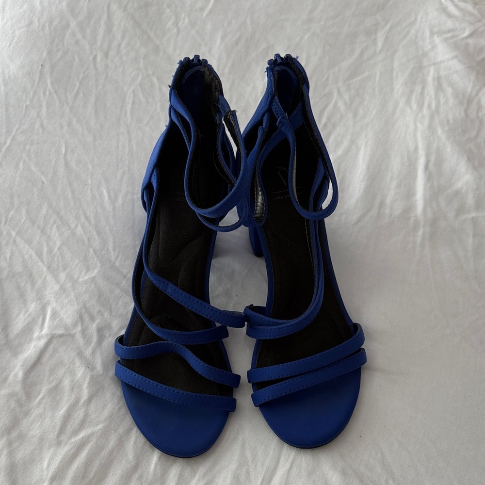 Vera Wang Royal Blue Strappy Heels